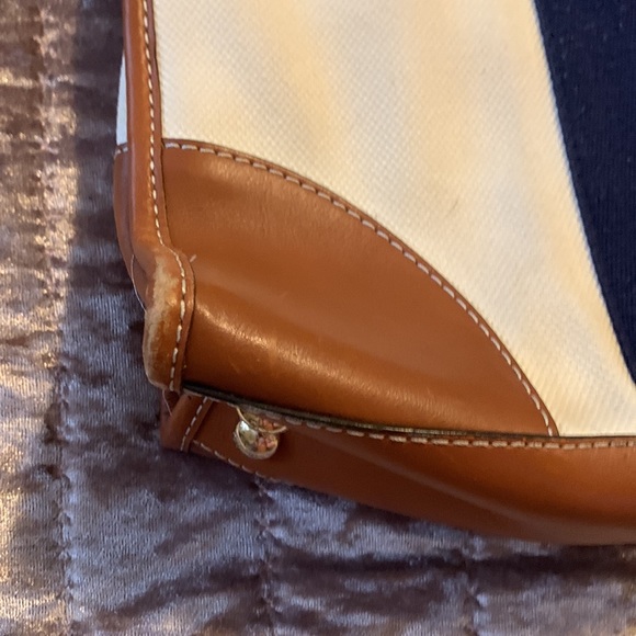 Michael Kors Tote! - Picture 3 of 8